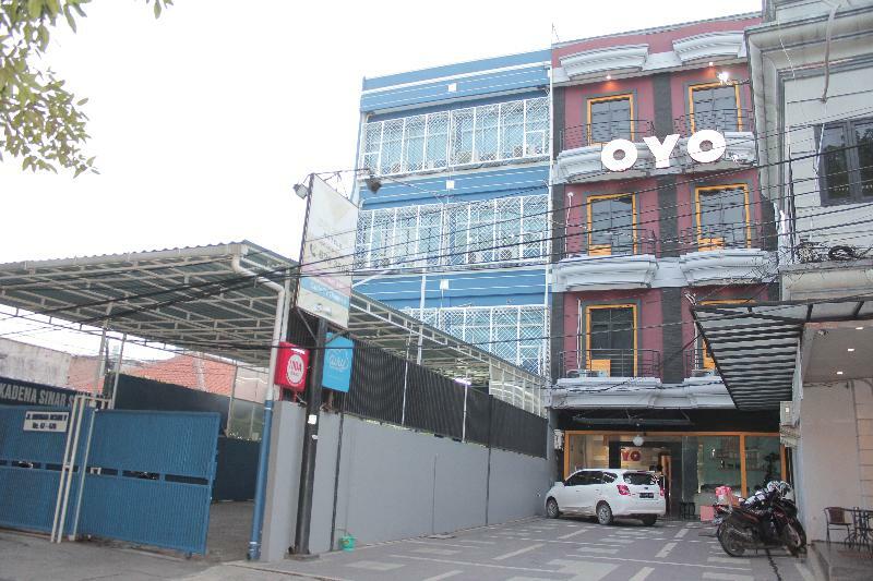 Oyo 119 Belvena Hotel Jakarta Exterior photo